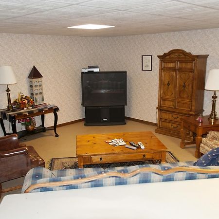 Locust Brook Lodge Butler Dış mekan fotoğraf