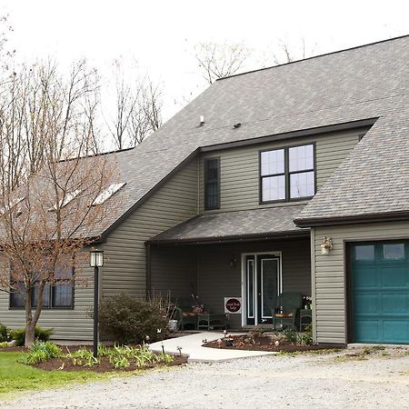 Locust Brook Lodge Butler Dış mekan fotoğraf