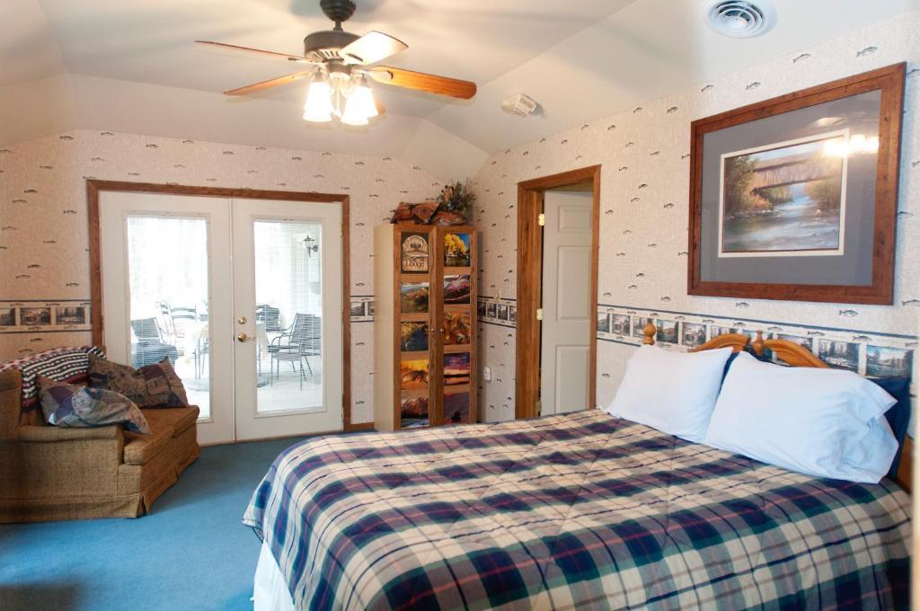 Locust Brook Lodge Butler Dış mekan fotoğraf