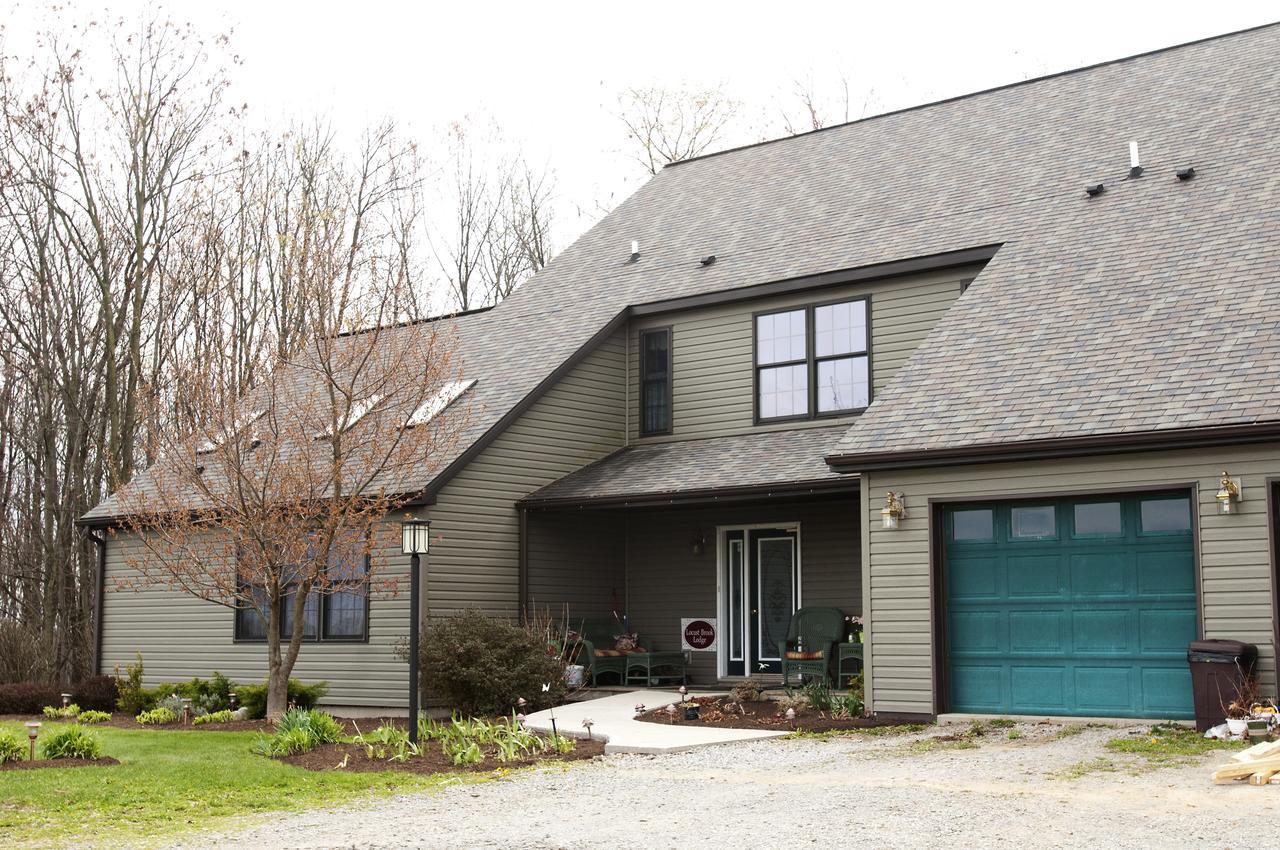 Locust Brook Lodge Butler Dış mekan fotoğraf